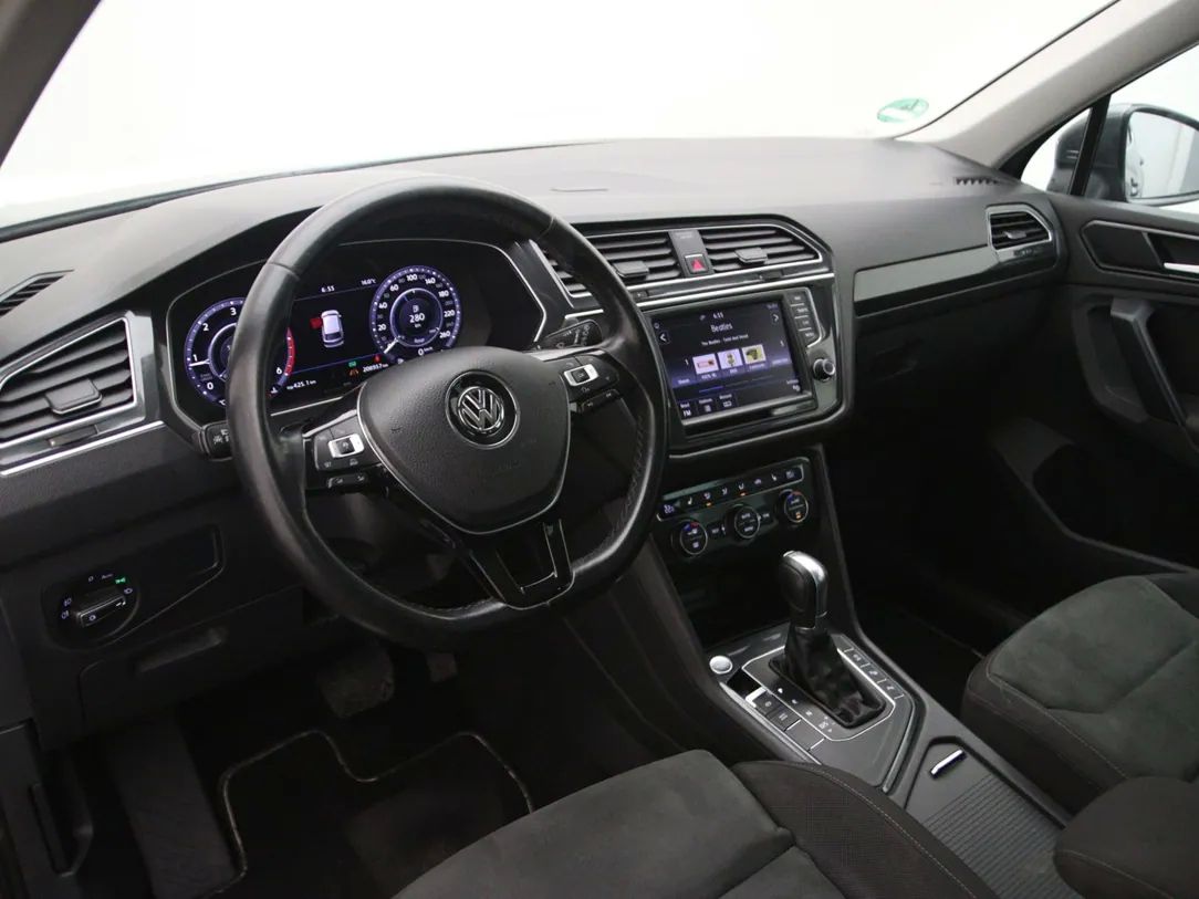 Volkswagen Tiguan | 14