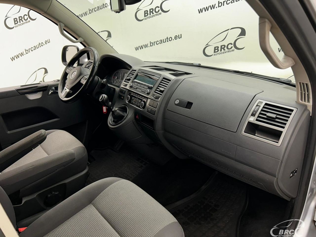 Volkswagen Caravelle | 5