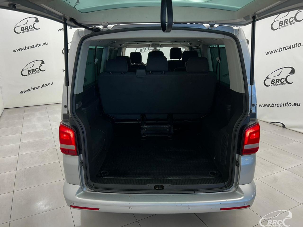 Volkswagen Caravelle | 23