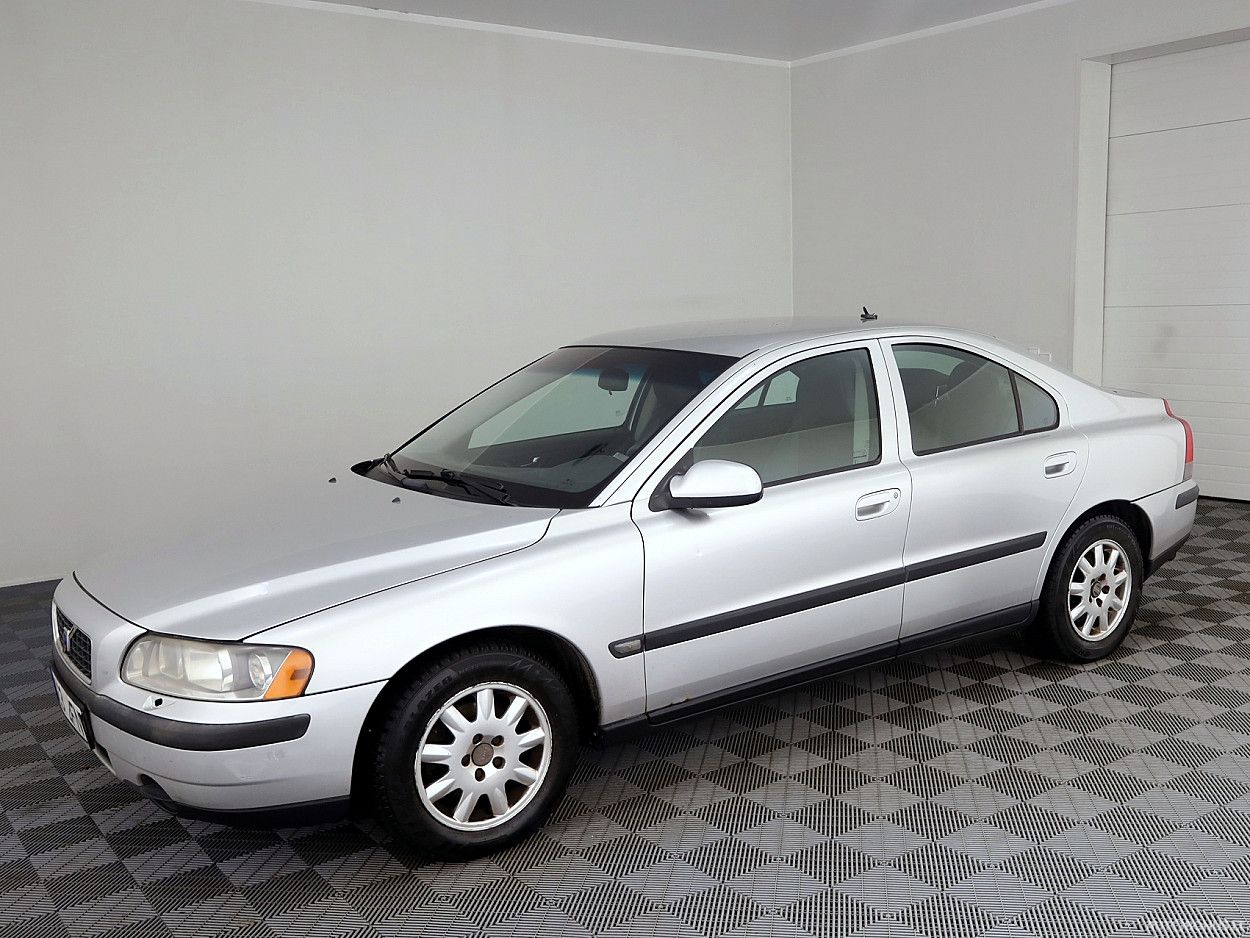 Volvo S60 | 1