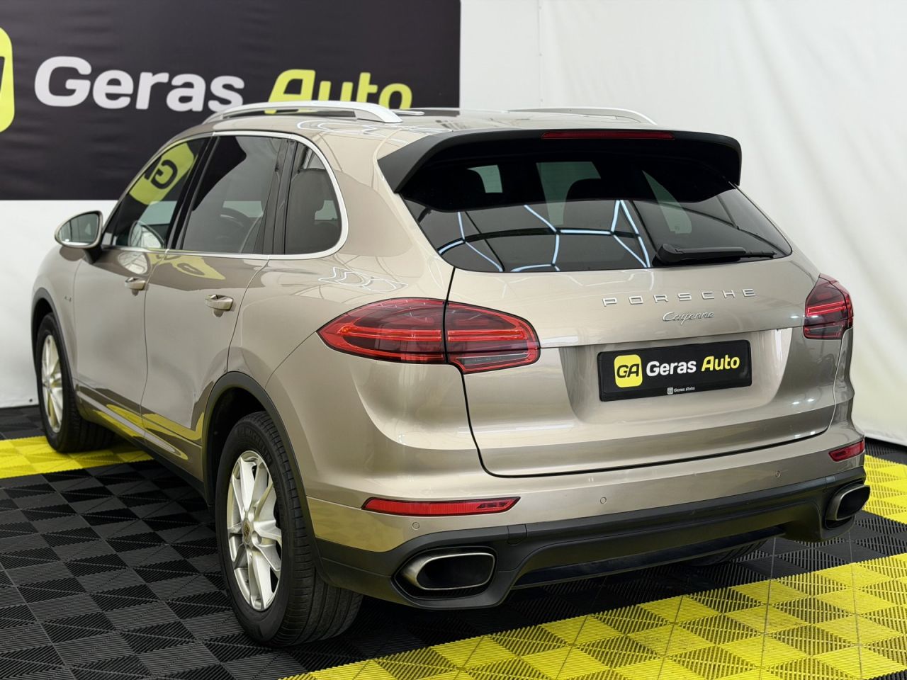 Porsche Cayenne | 6
