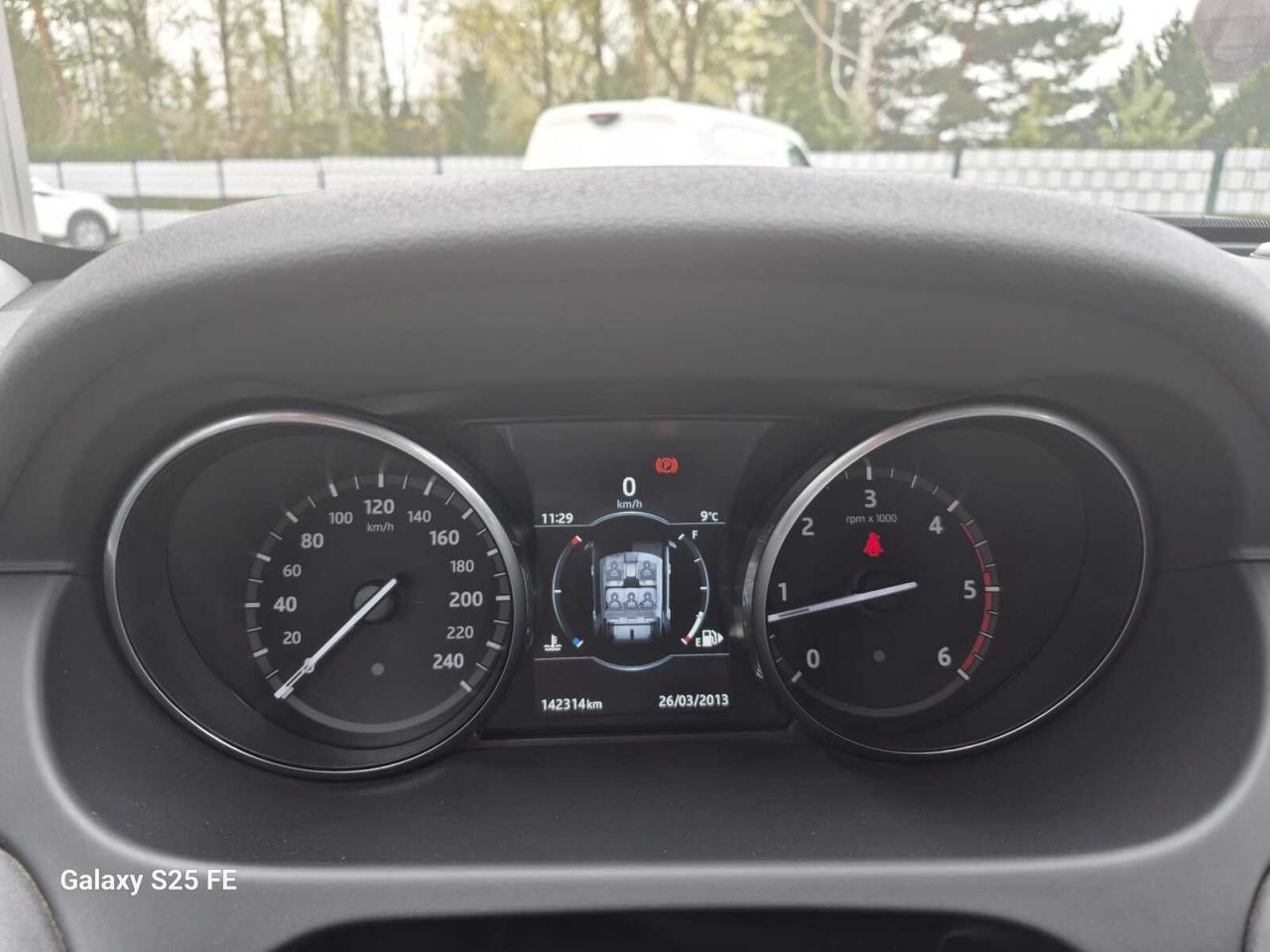 Land Rover Discovery | 9