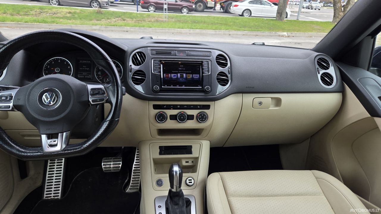 Volkswagen Tiguan | 10