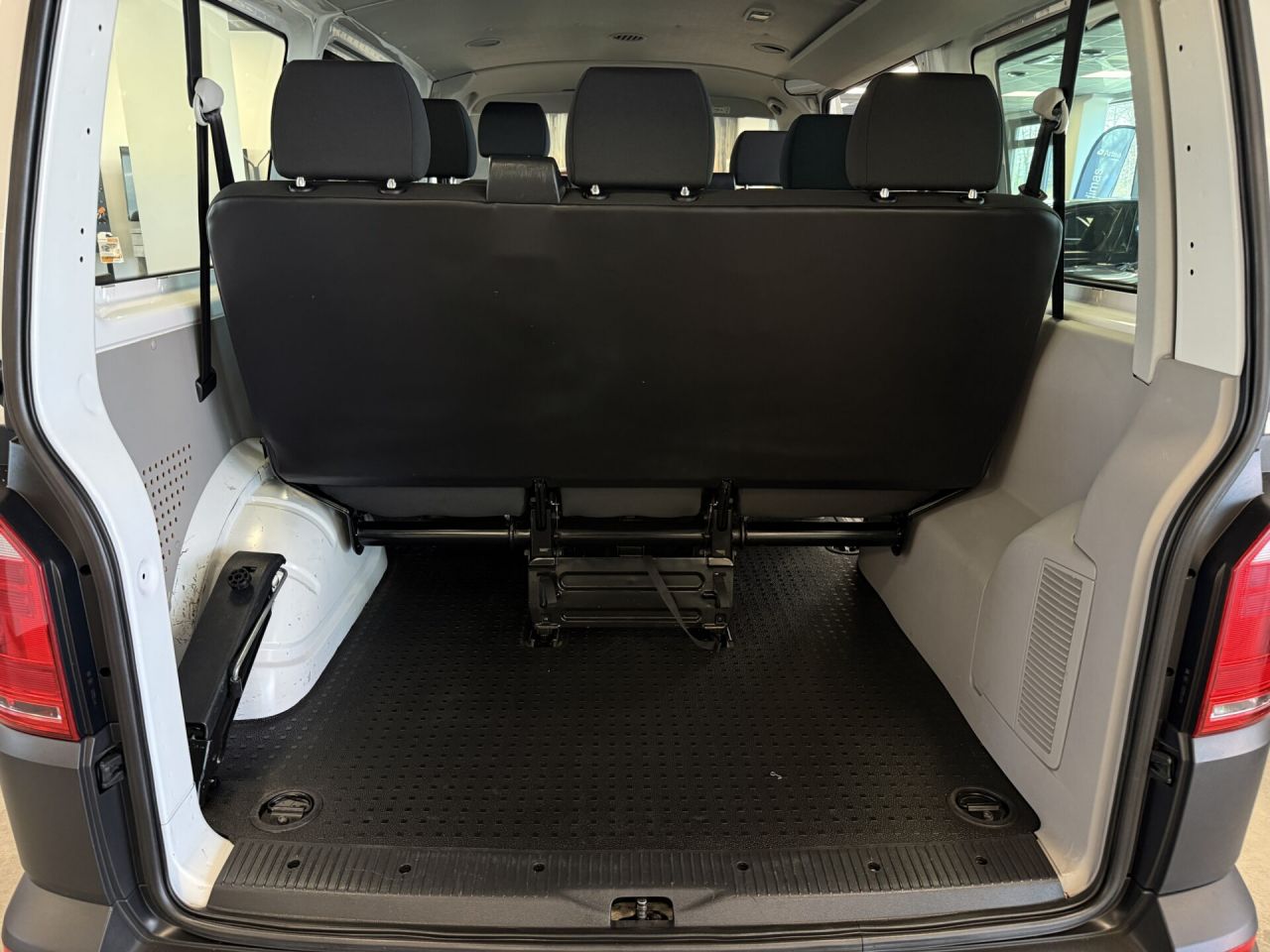 Volkswagen Transporter | 12