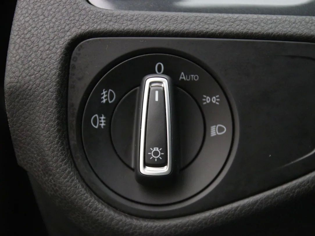 Volkswagen Golf | 26