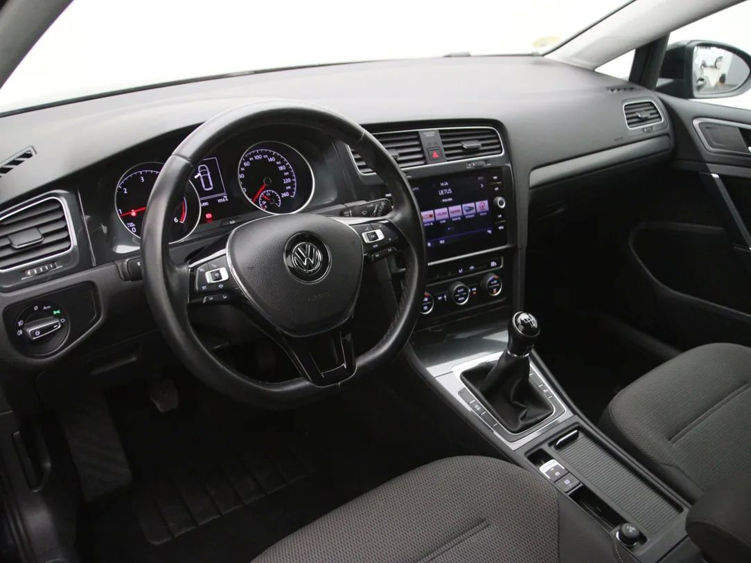 Volkswagen Golf | 15