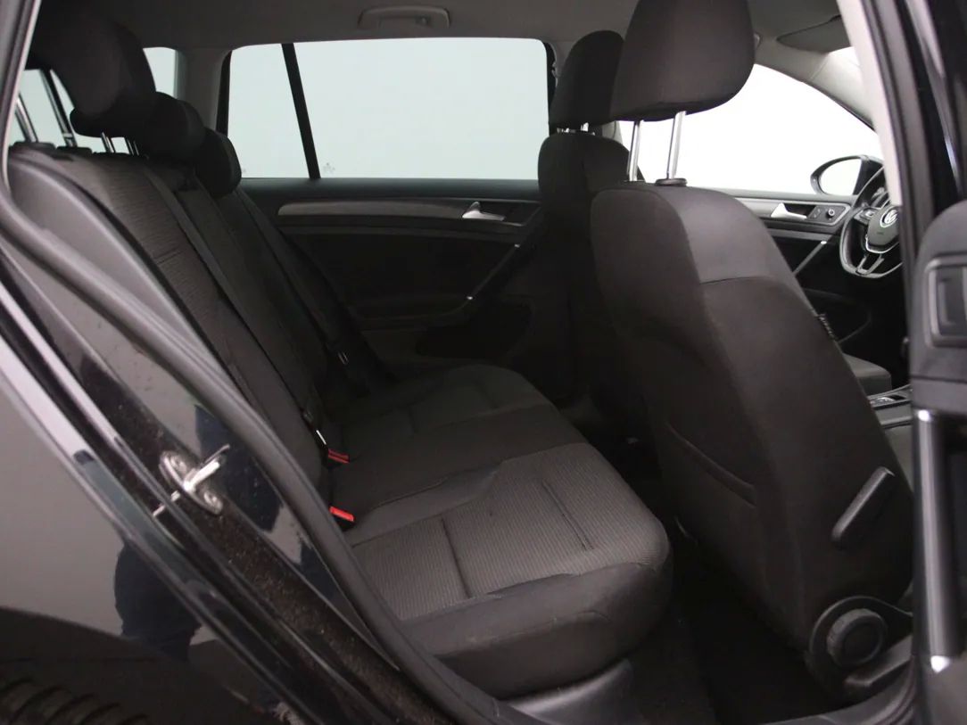 Volkswagen Golf | 14