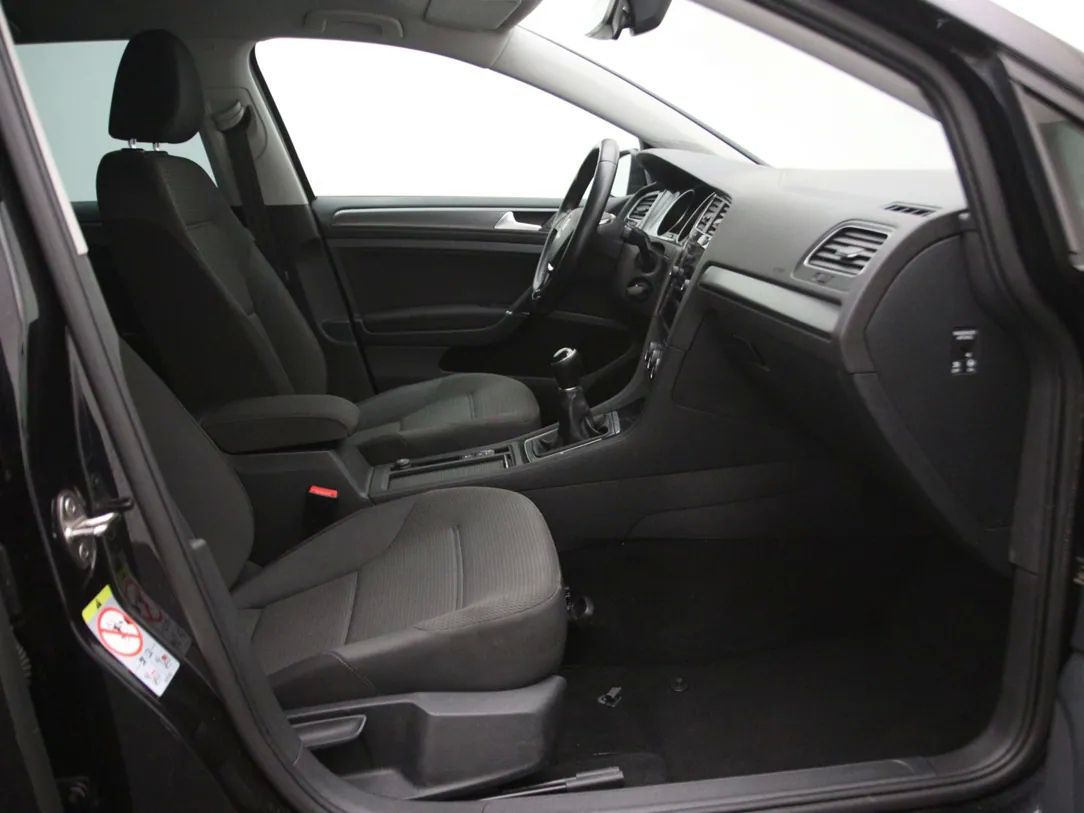 Volkswagen Golf | 13