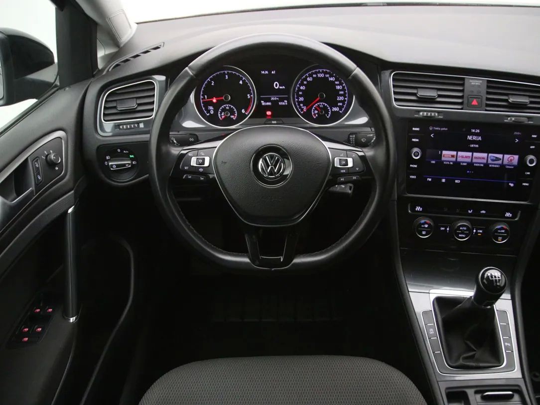 Volkswagen Golf | 16
