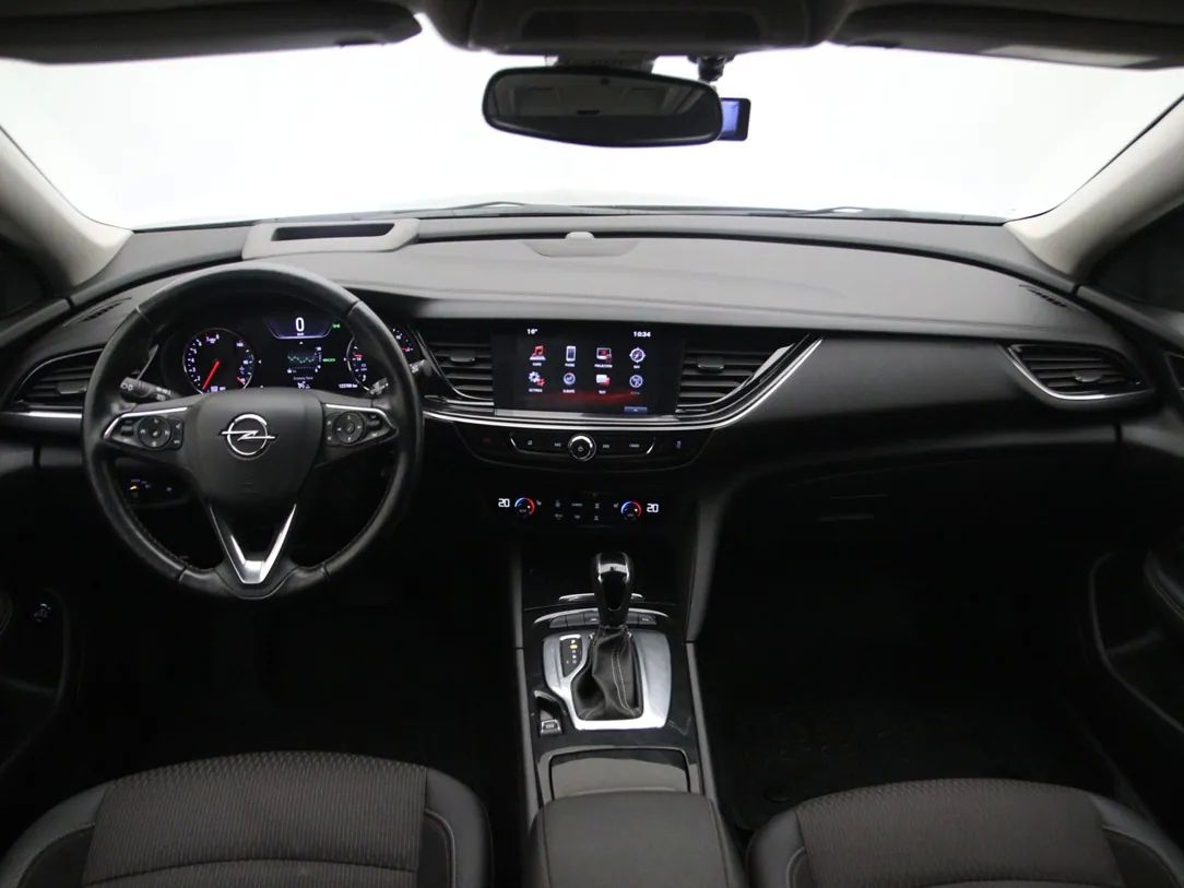Opel Insignia | 1