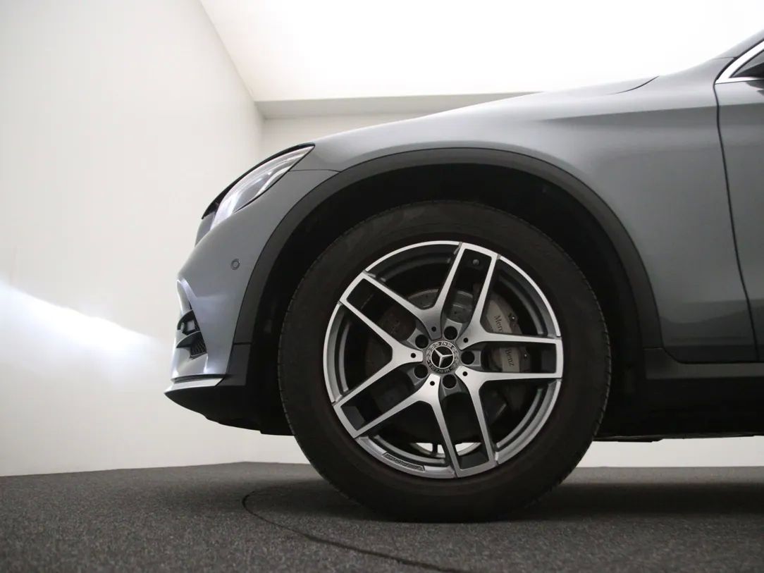 Mercedes-Benz GLC250 | 26