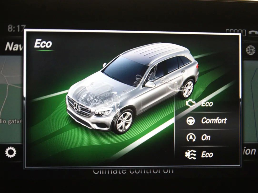 Mercedes-Benz GLC250 | 29