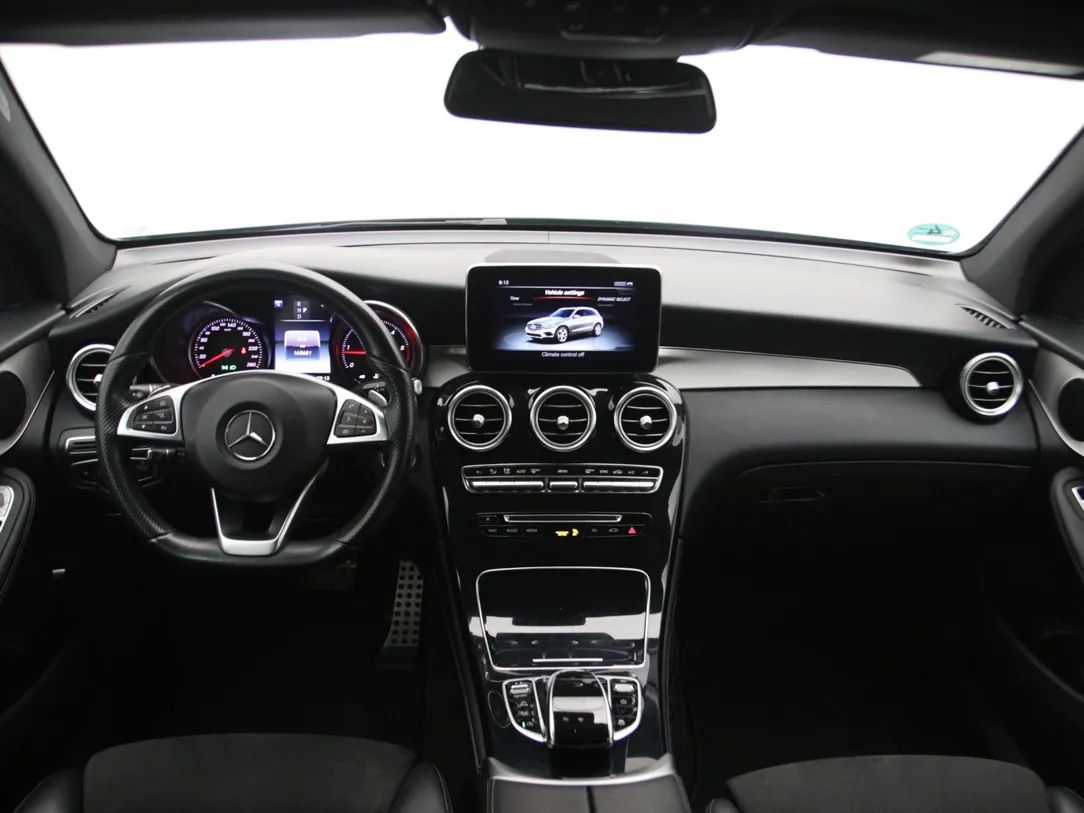 Mercedes-Benz GLC250 | 1