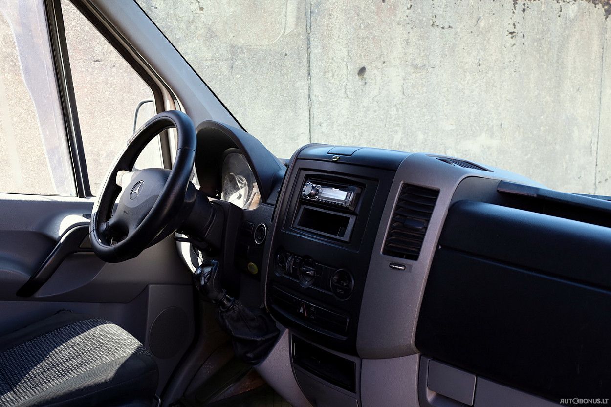 Mercedes-Benz Sprinter | 4