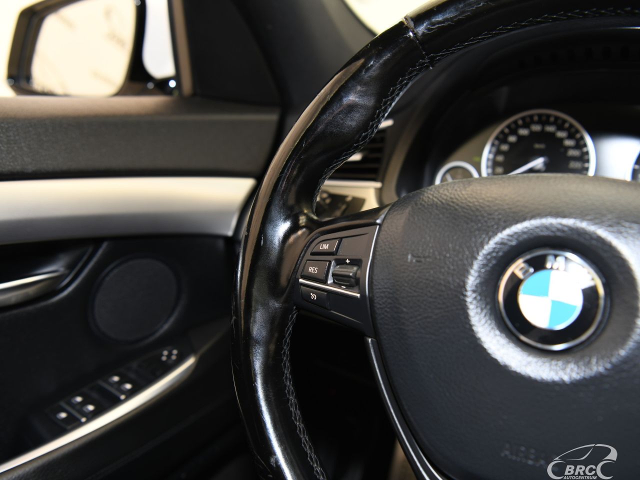 BMW 520 | 30