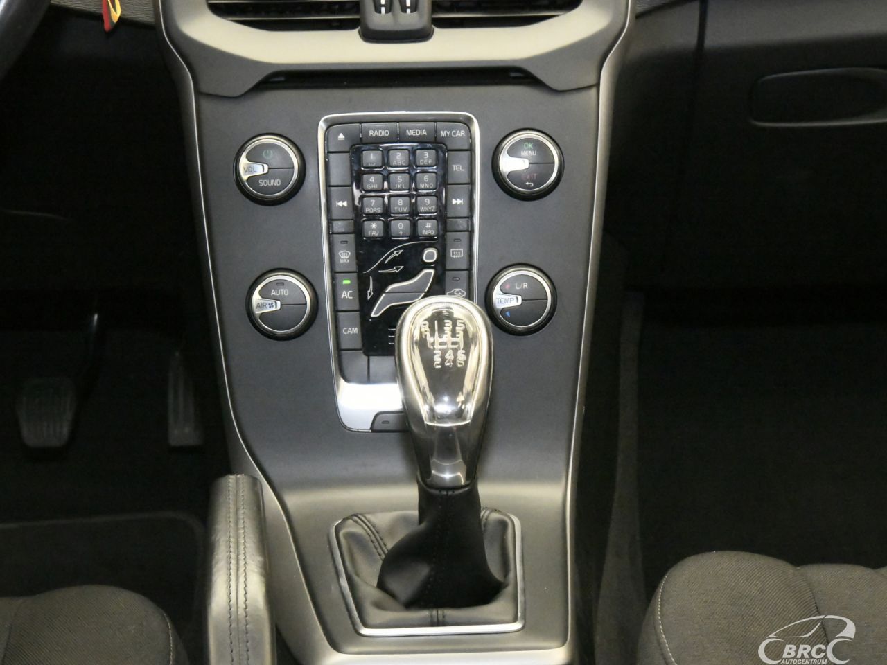 Volvo V40 | 16