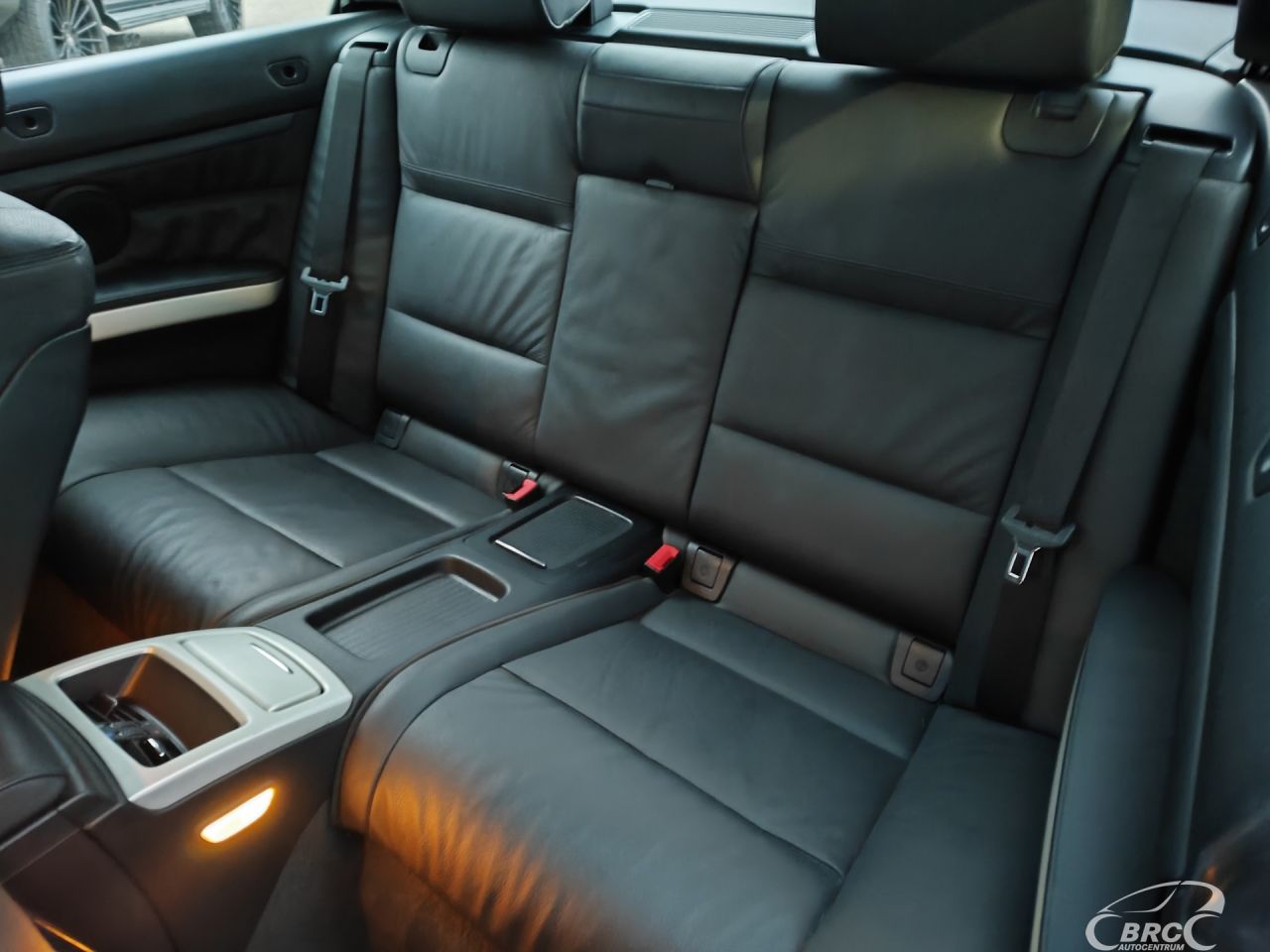 BMW 330 | 8