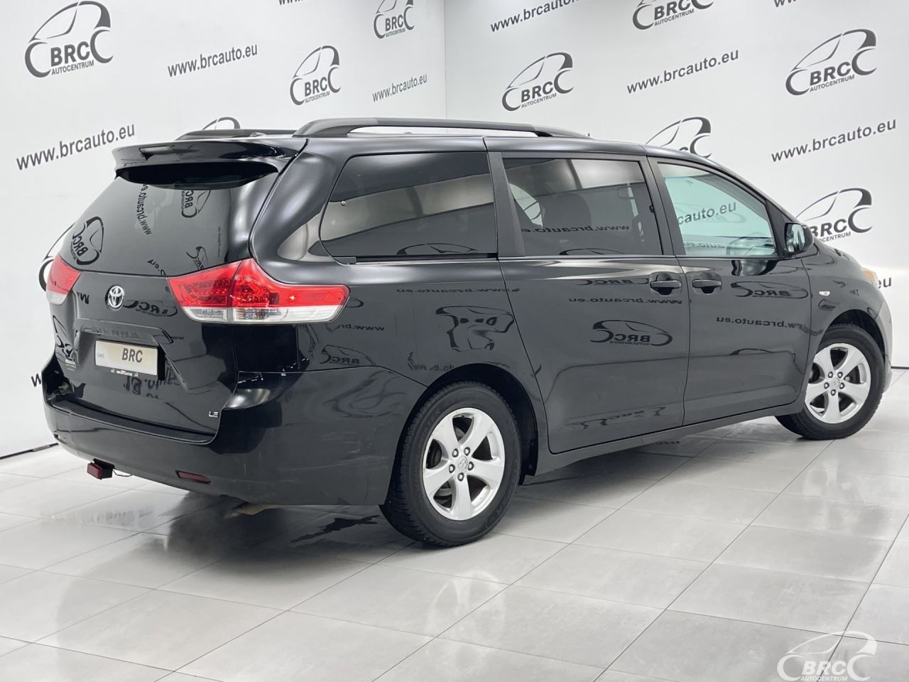 Toyota Sienna | 1
