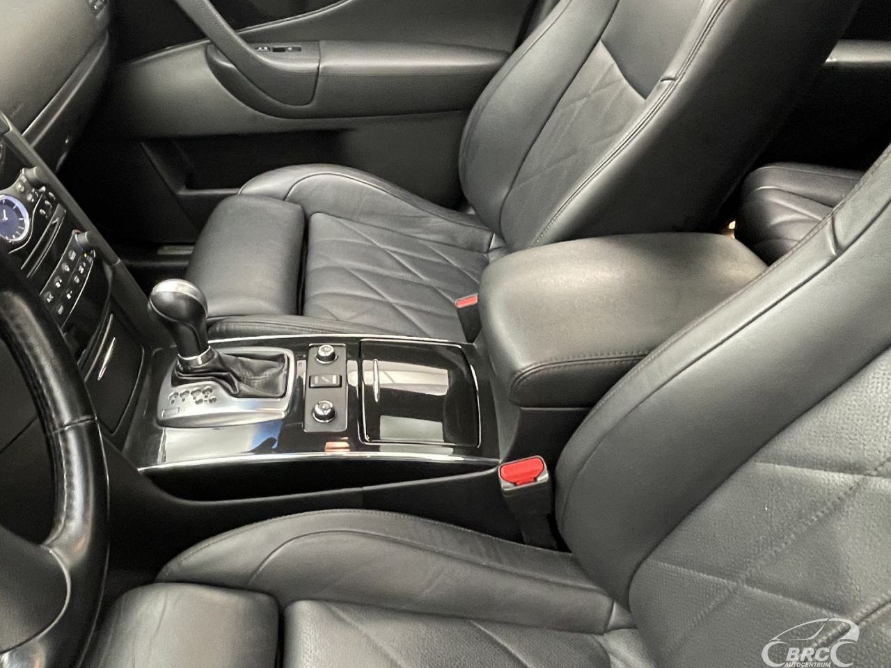 Infiniti QX70 | 23