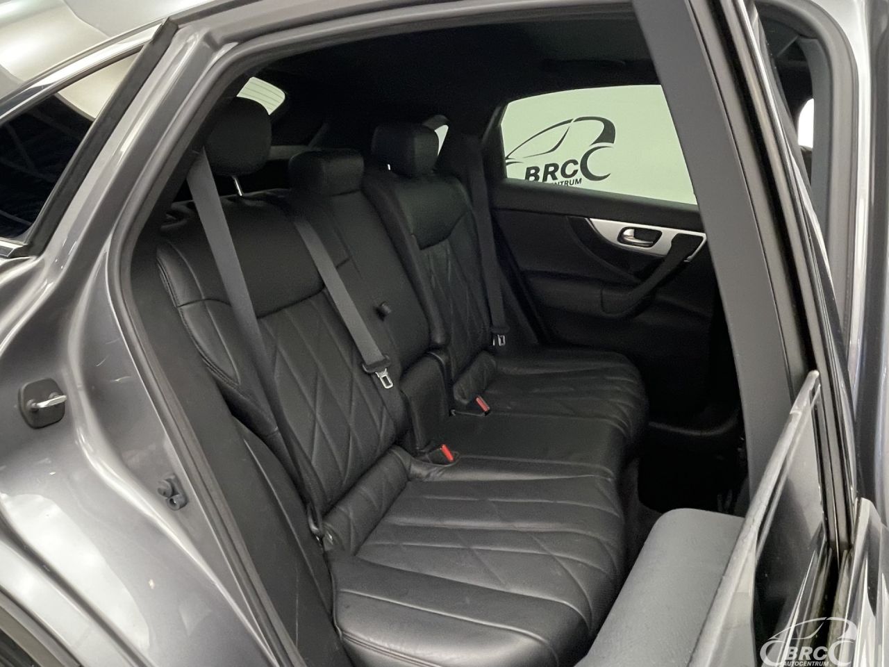 Infiniti QX70 | 11