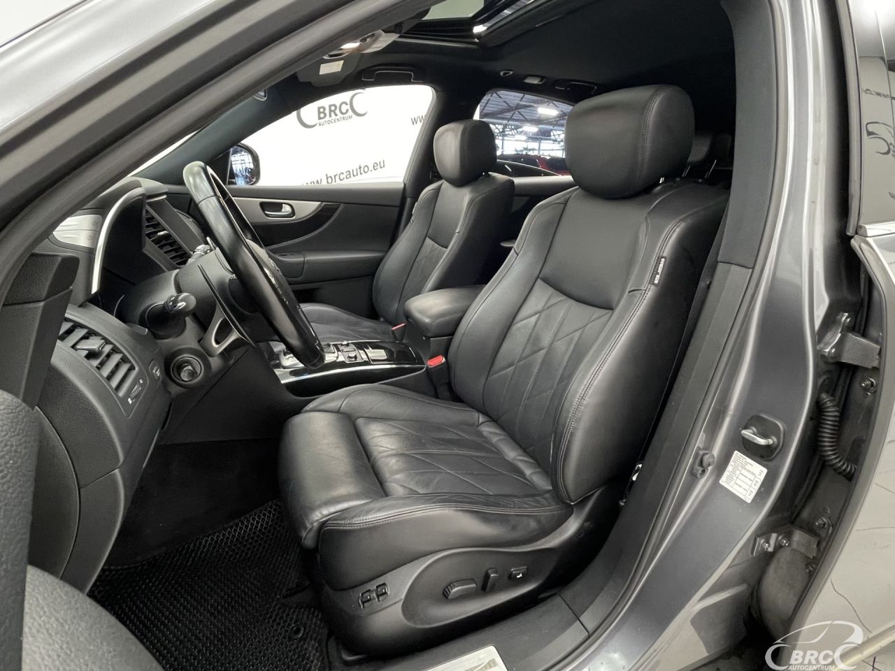 Infiniti QX70 | 22