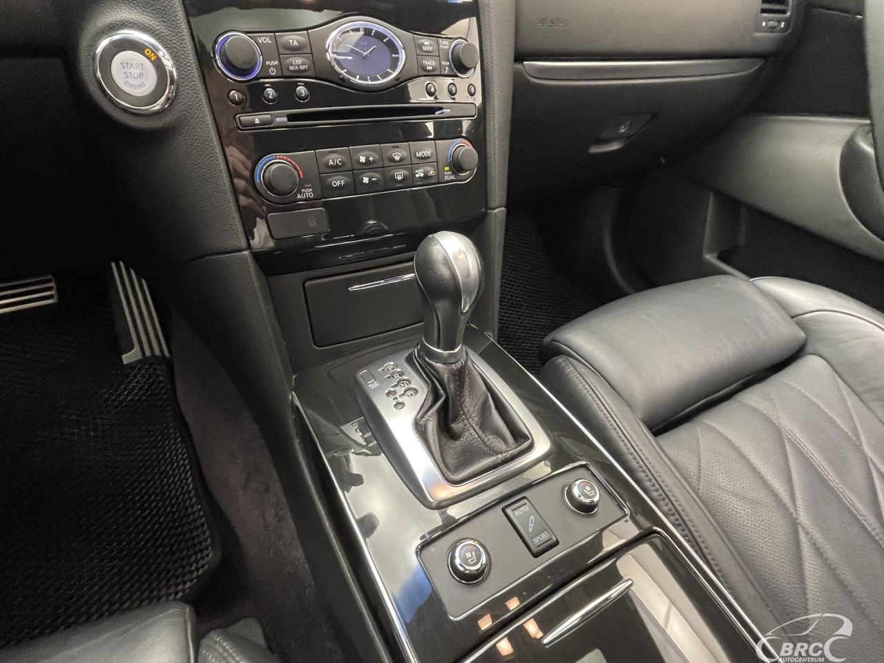 Infiniti QX70 | 26