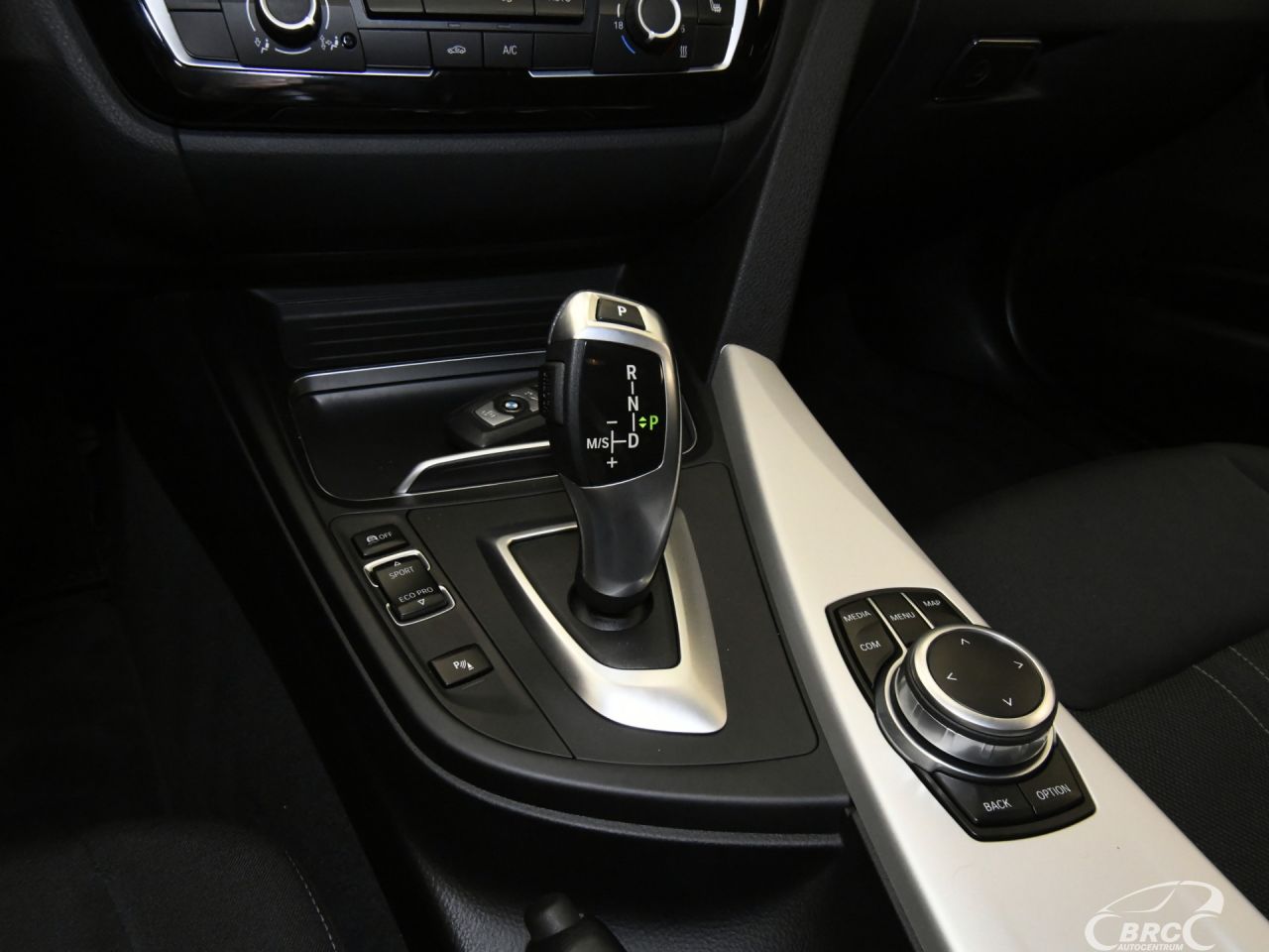 BMW 320 | 23