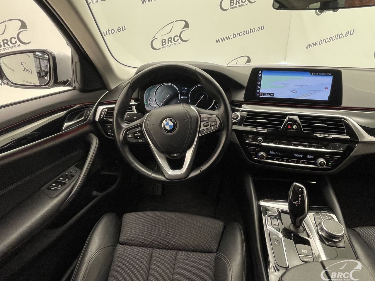 BMW 530 | 12