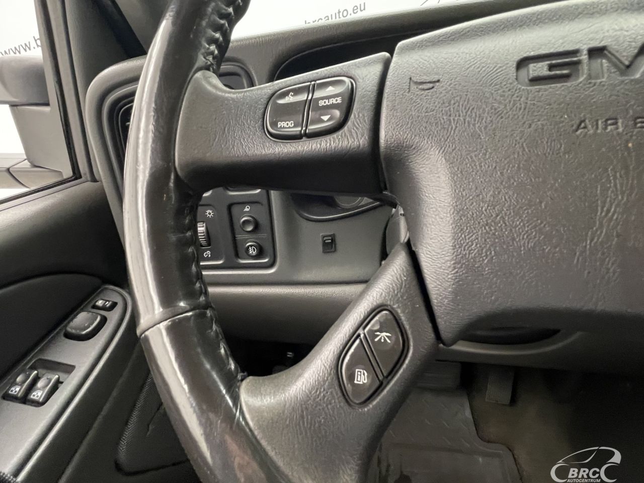 GMC Sierra | 26