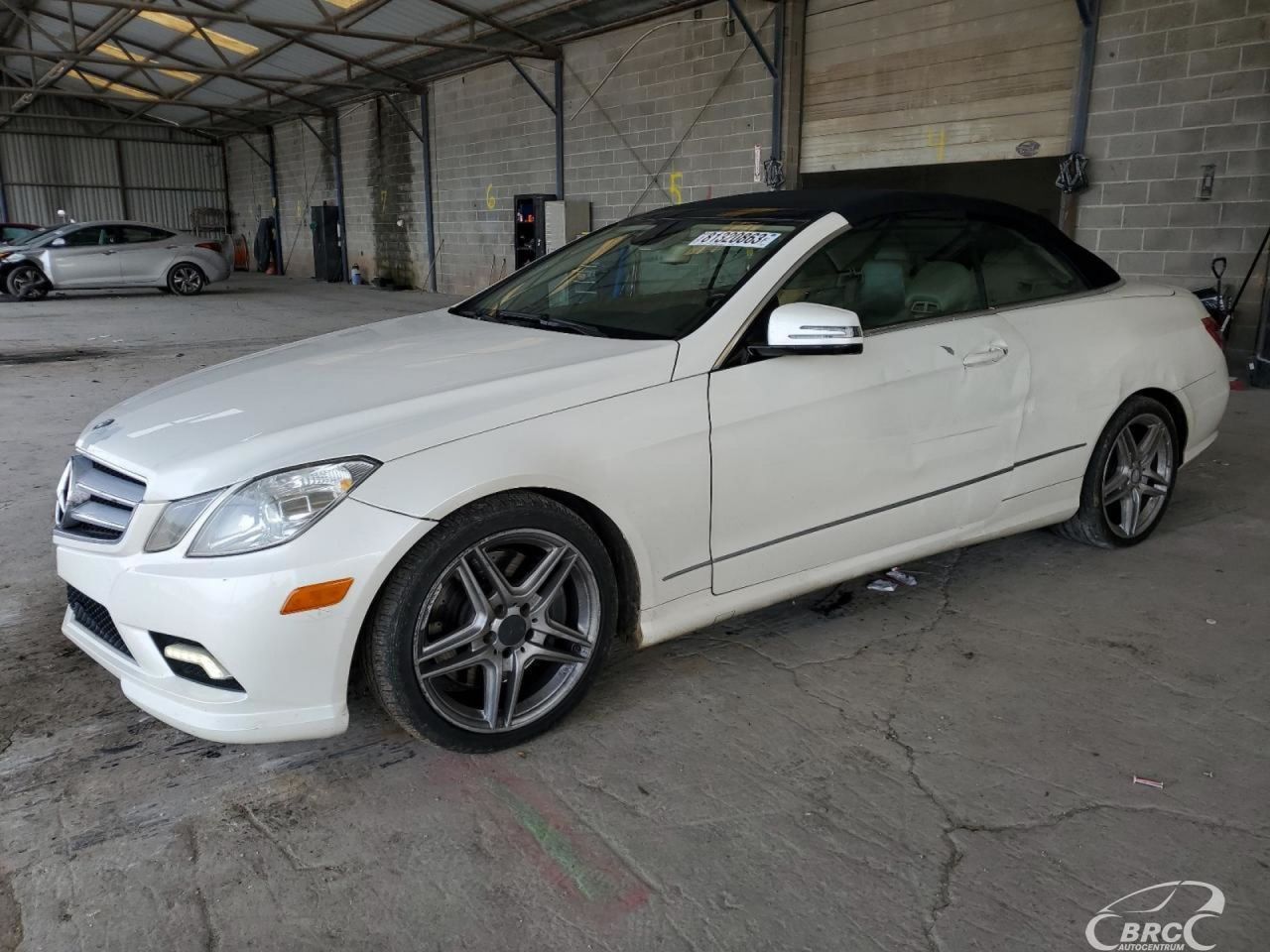 Mercedes-Benz E550 | 60