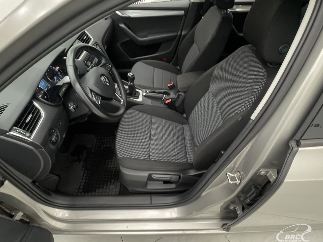 Skoda Octavia | 19