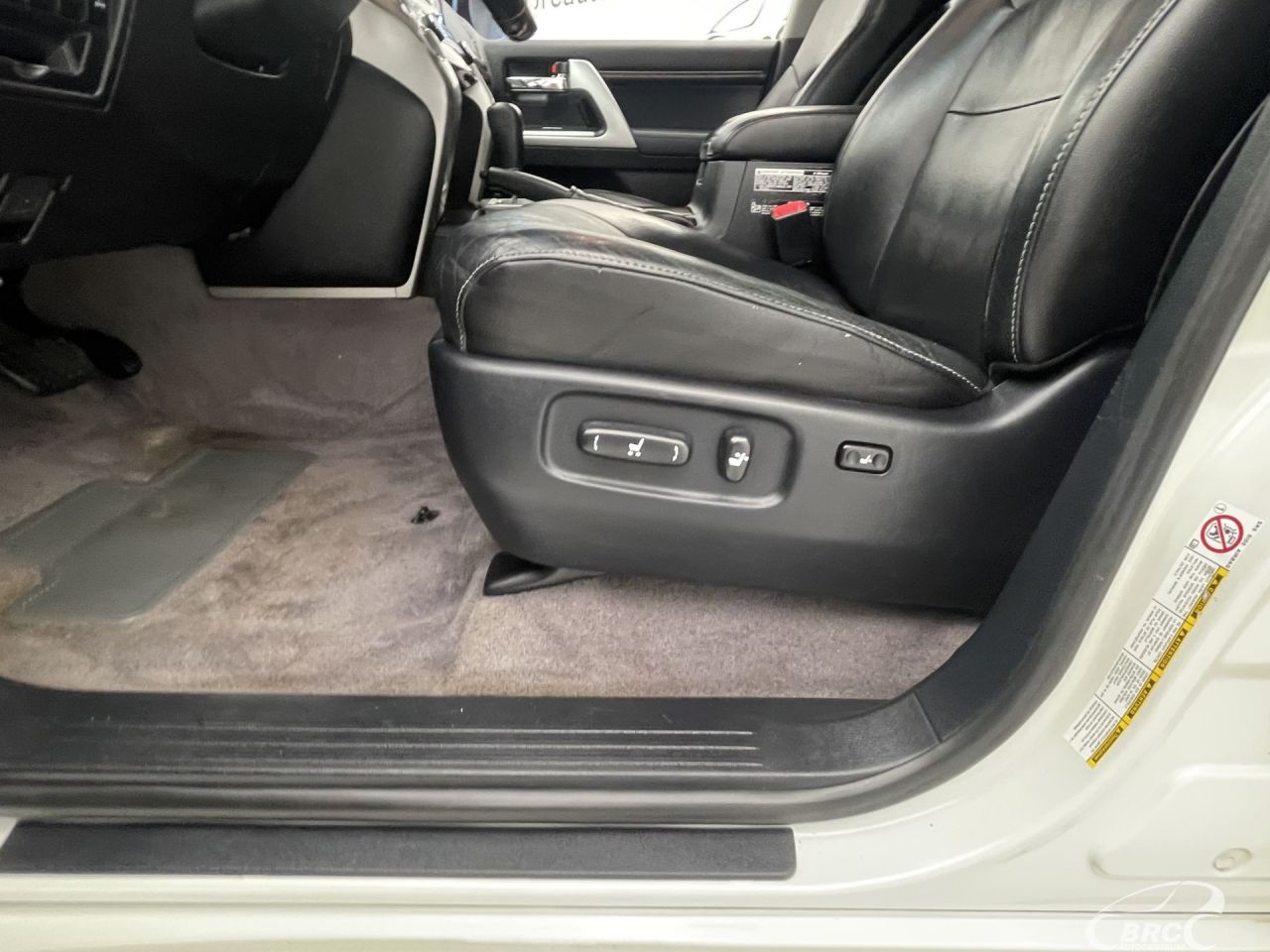 Toyota Land Cruiser | 22
