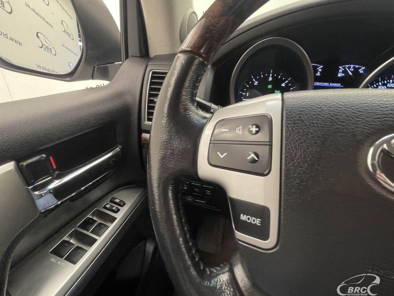 Toyota Land Cruiser | 32