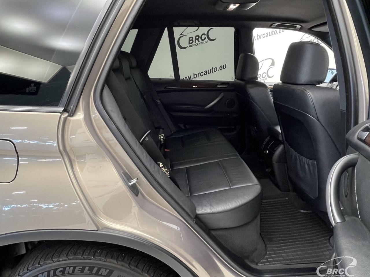 BMW X5 | 8
