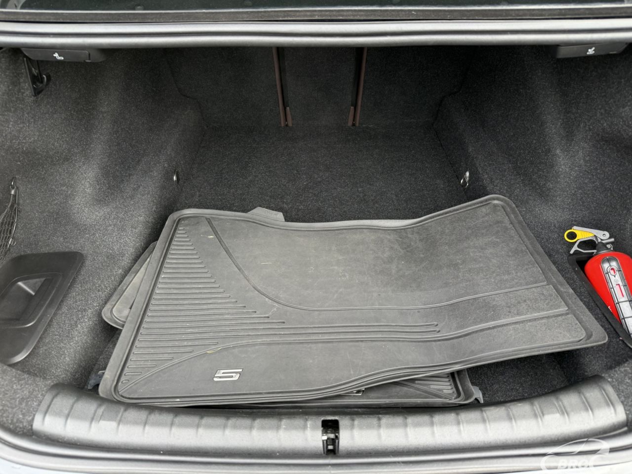 BMW M550 | 15