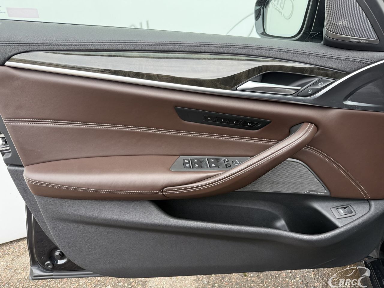 BMW M550 | 22