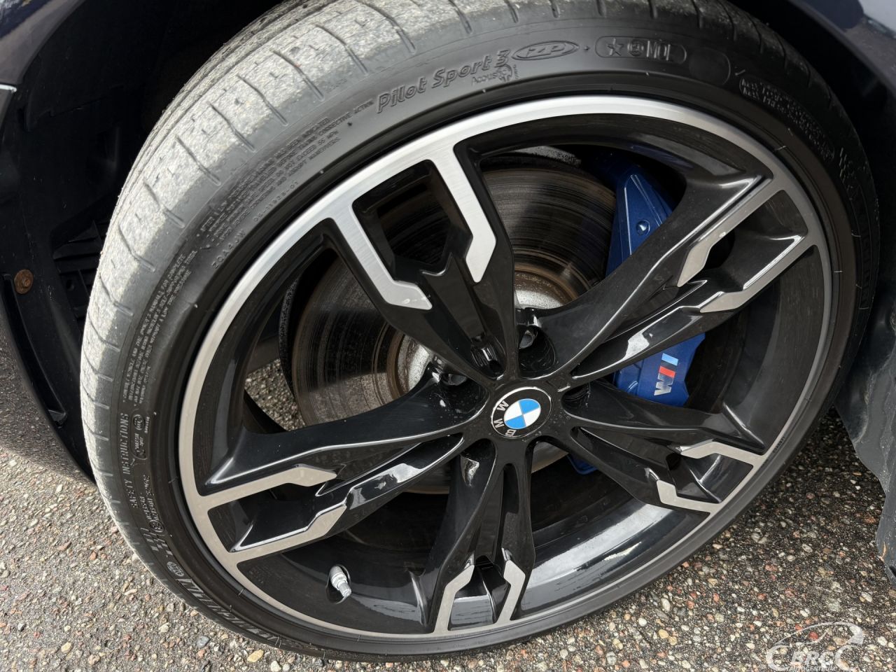 BMW M550 | 44