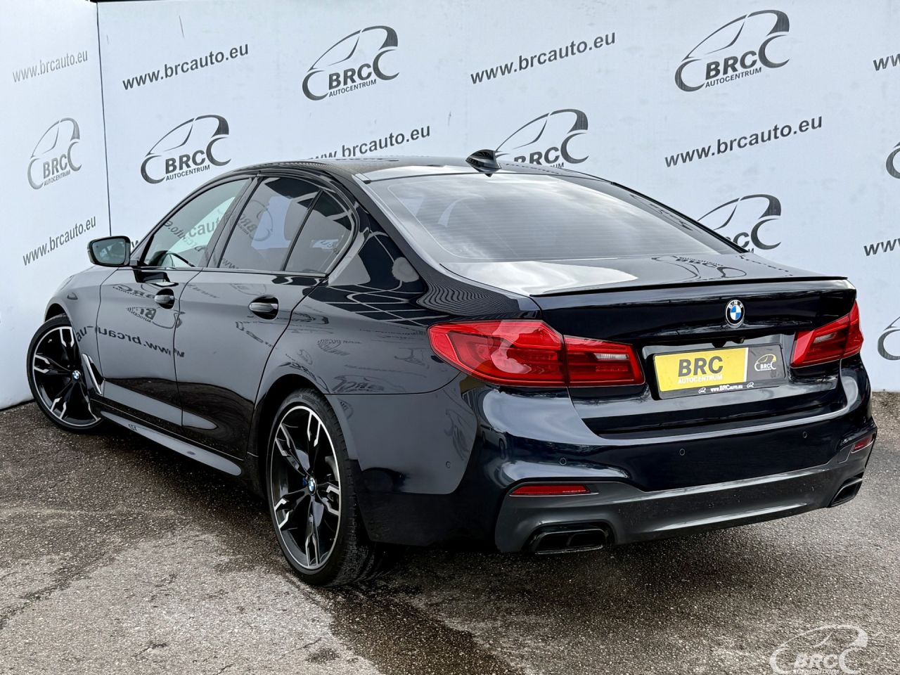 BMW M550 | 42