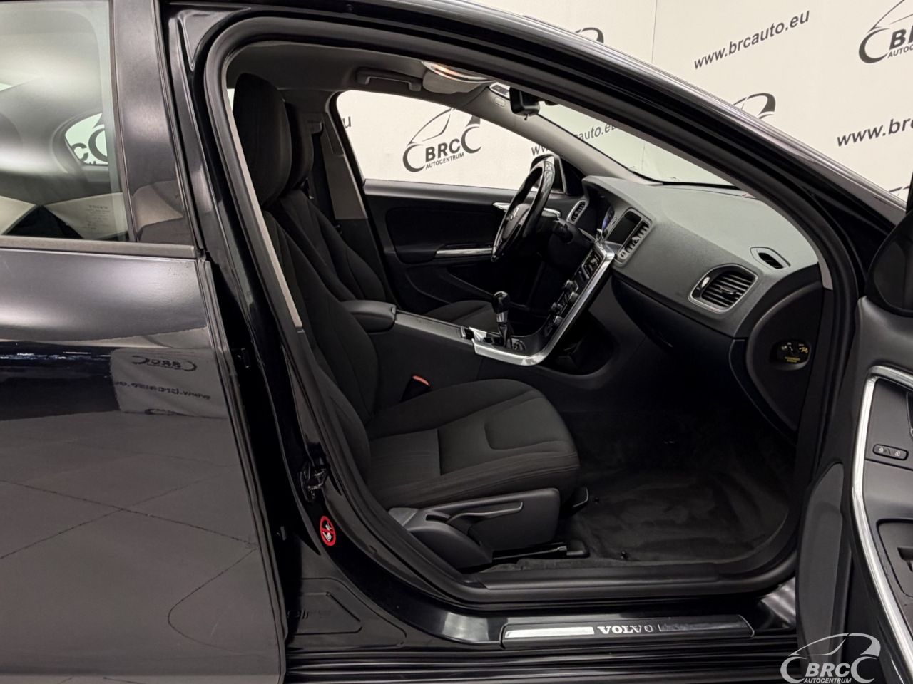 Volvo S60 | 6