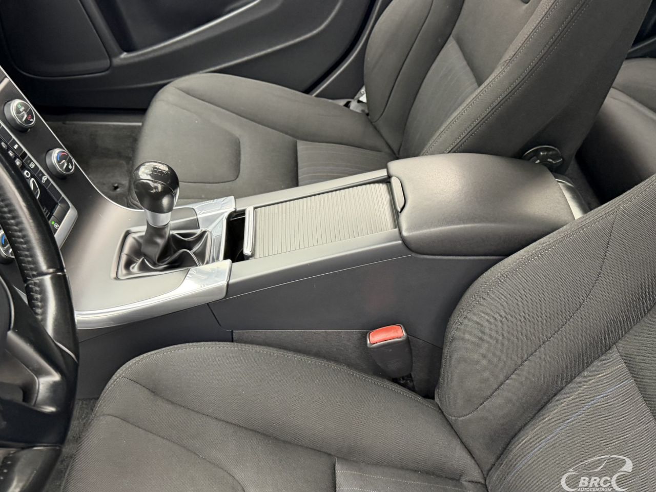Volvo S60 | 43