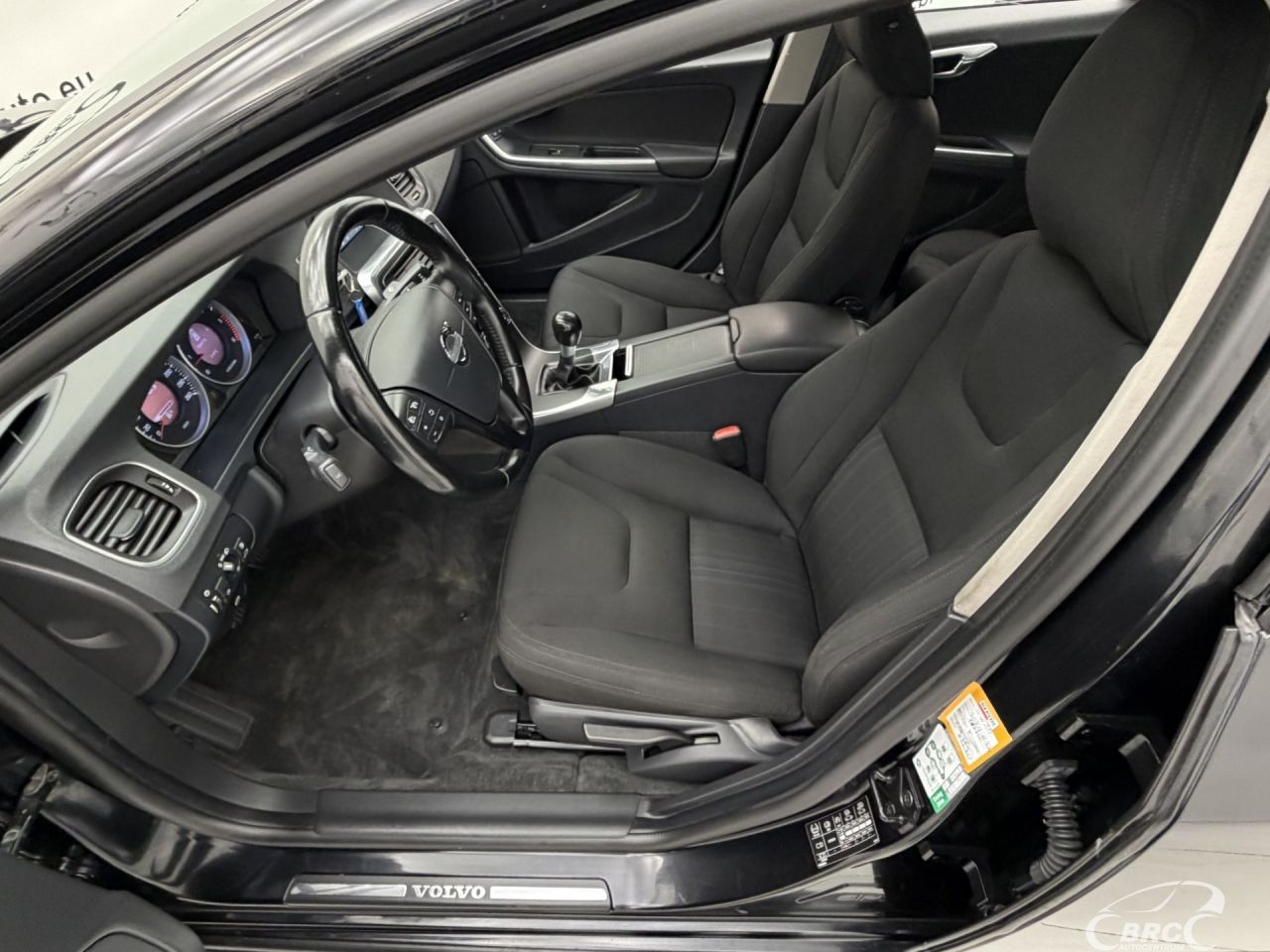 Volvo S60 | 37