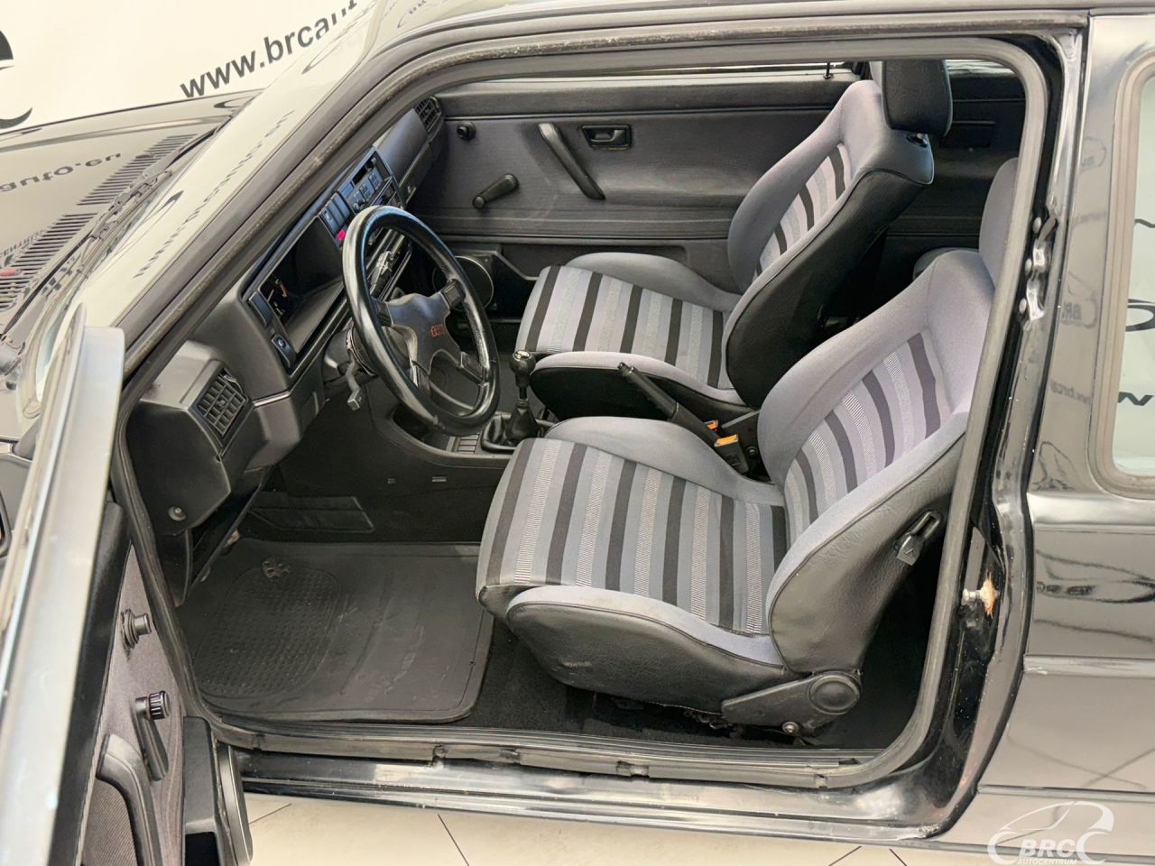 Volkswagen Golf | 3