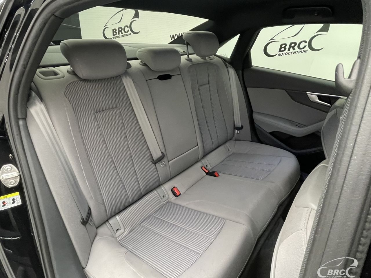 Audi A4 | 11