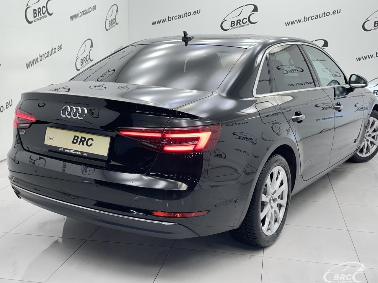 Audi A4 | 43