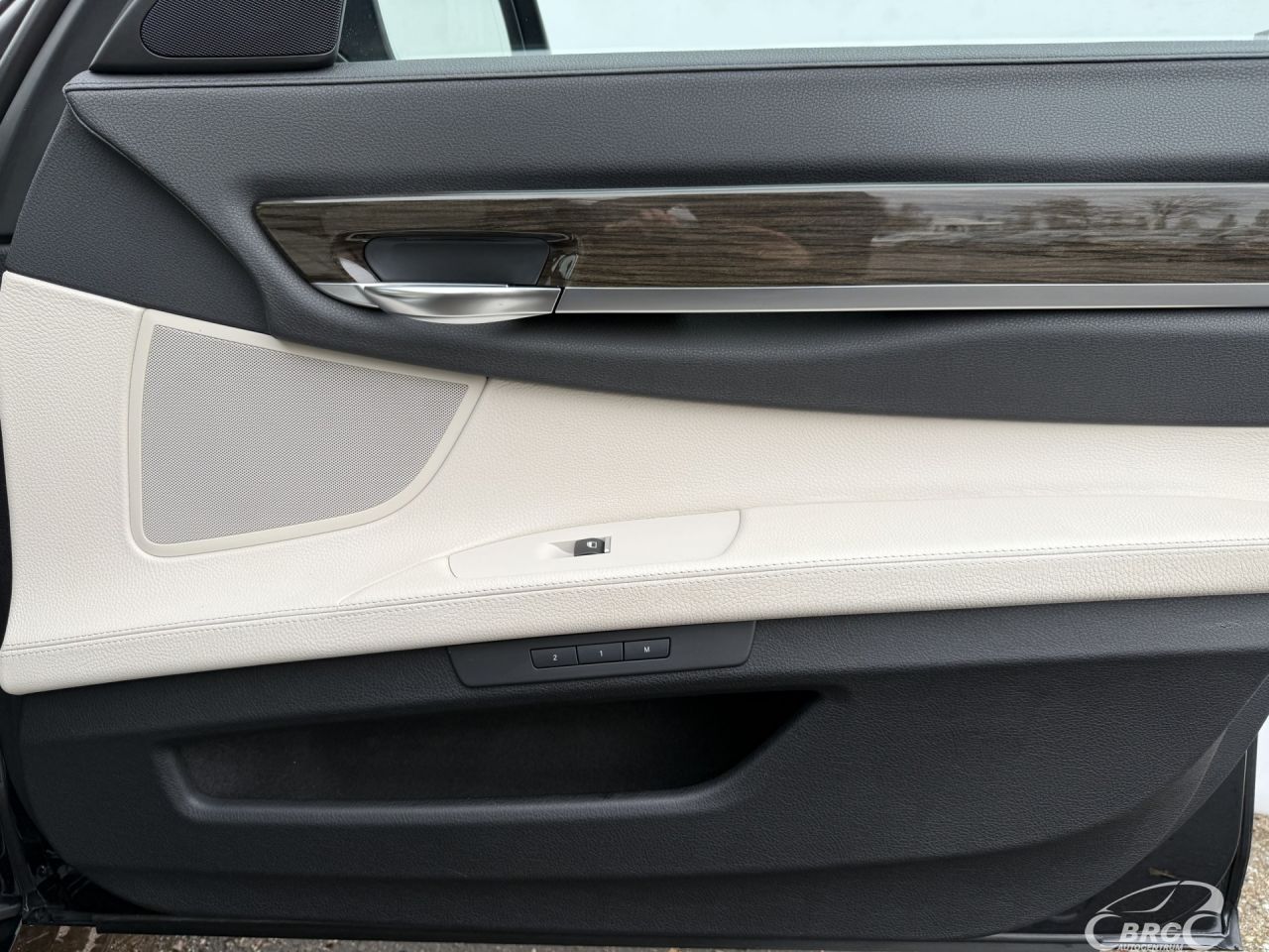 BMW 740 | 6