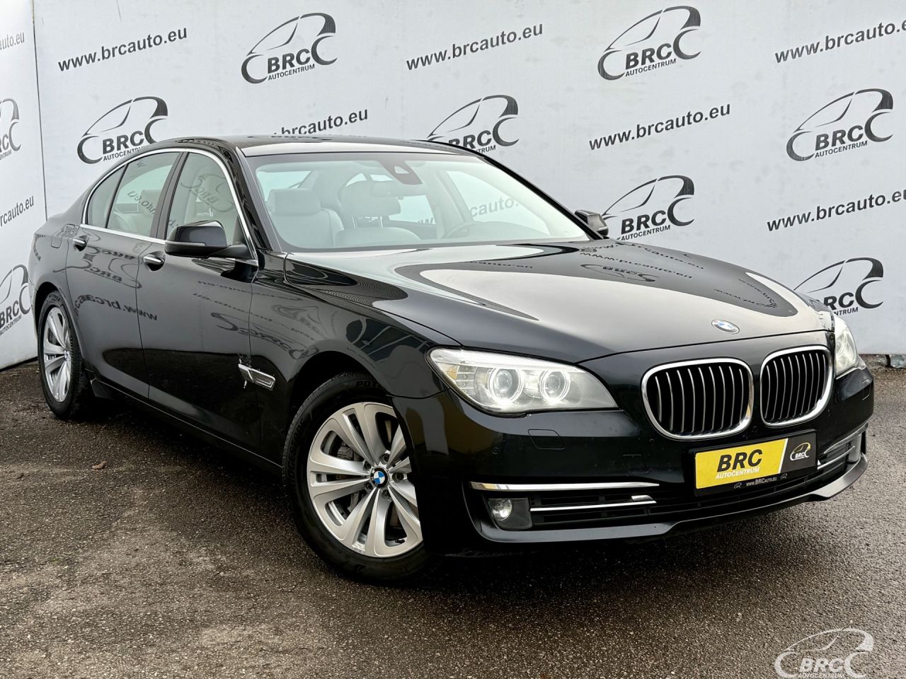 BMW 740 | 38