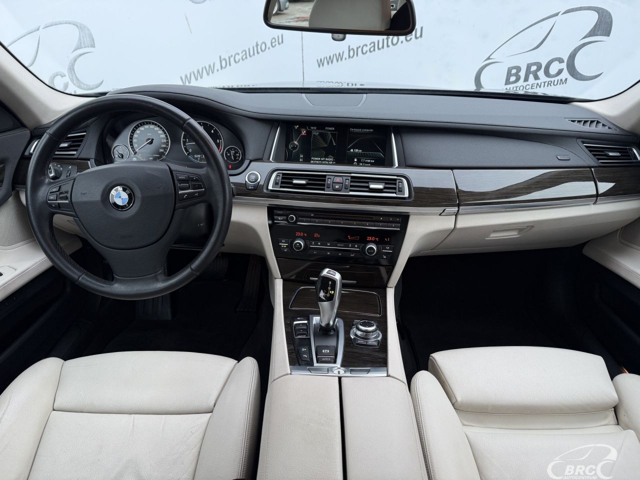 BMW 740 | 2