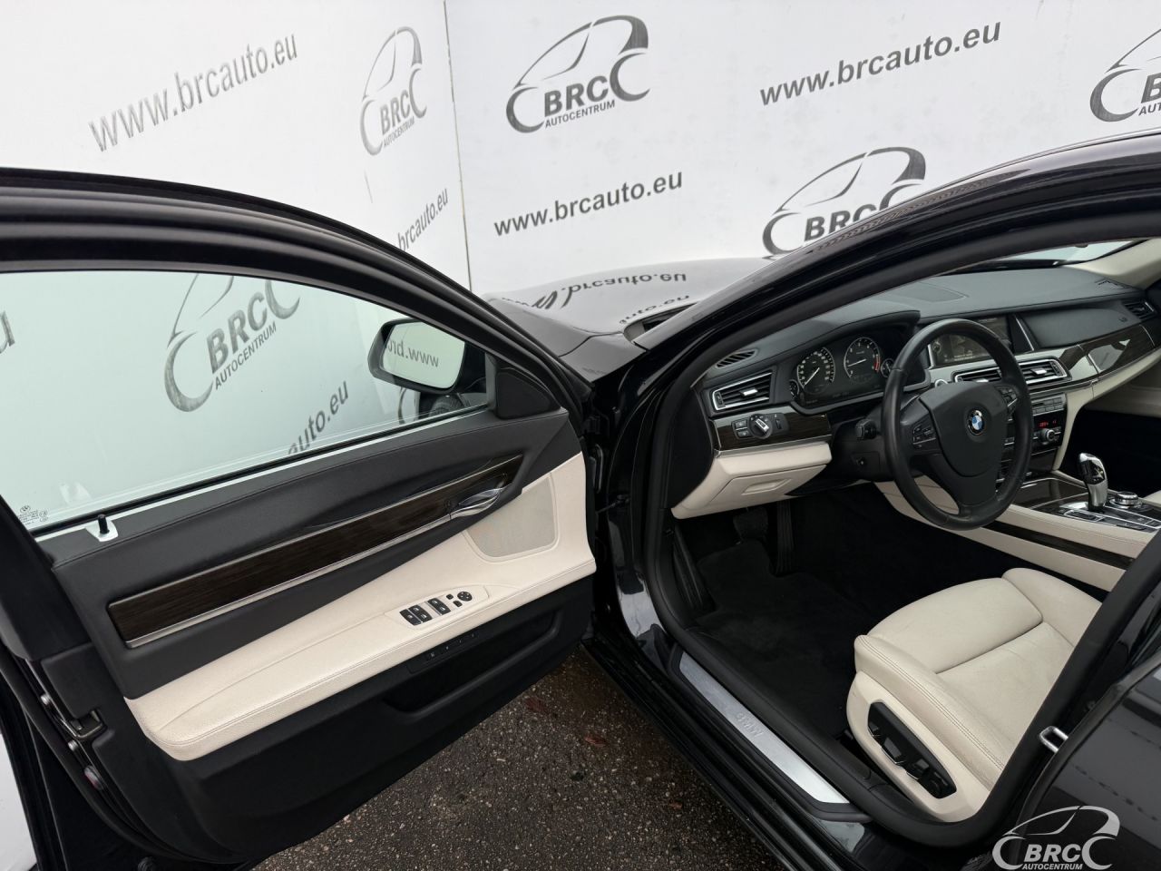 BMW 740 | 16