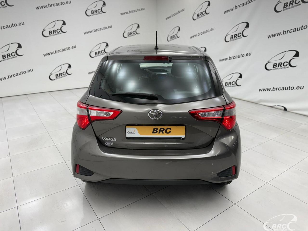 Toyota Yaris | 19