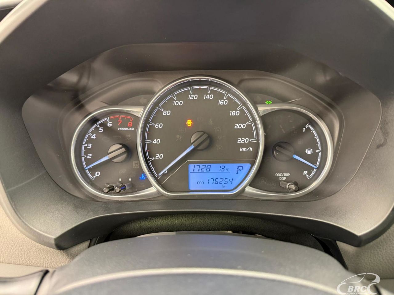 Toyota Yaris | 24